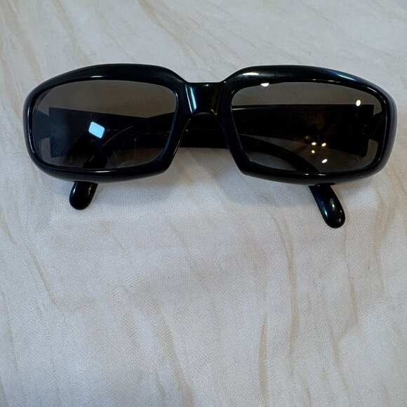 Albert Nipon Black Framed Rectangle Tinted Sunglasses AN5205 NEW - Picture 1 of 6
